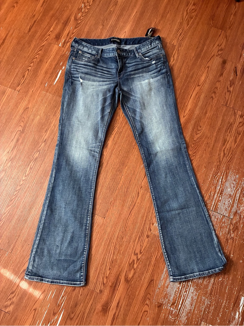 Express Women's Dark Blue Flared Jeans